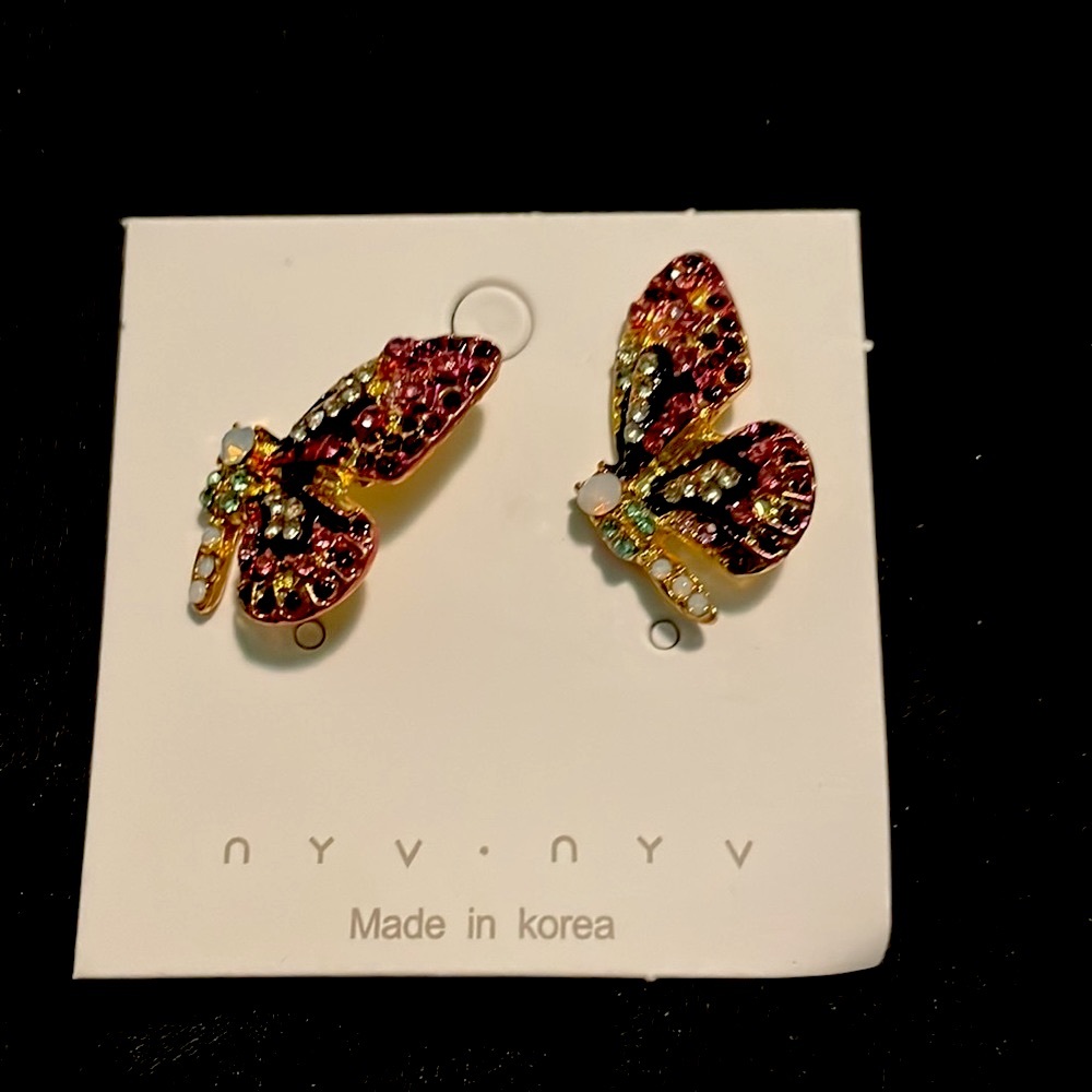 Bitterfly earrings multicolored. Cute for kids and adultsv😊